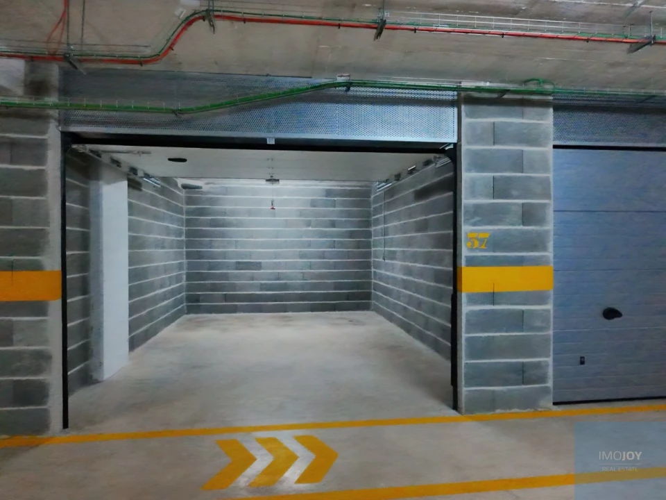 Garagem para Arrendamento em Portimão Foto 1