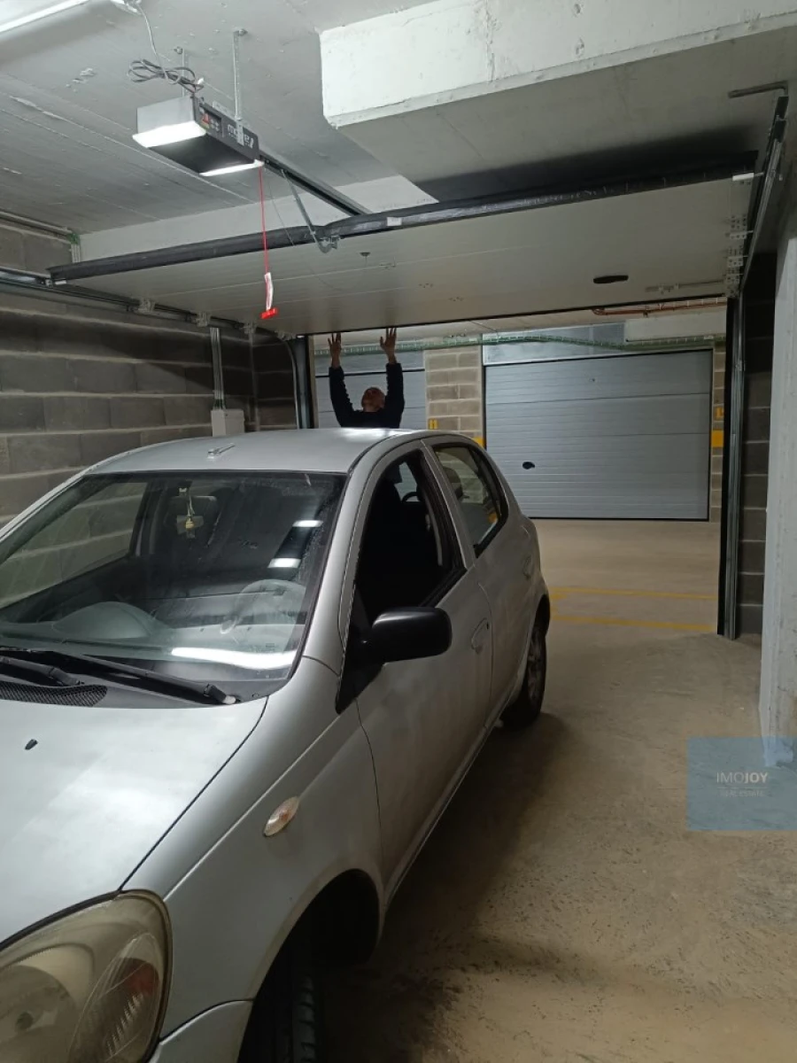 Garagem para Arrendamento em Portimão Foto 8