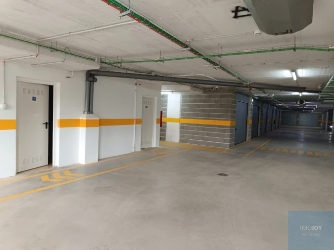 Garagem para Arrendamento em Portimão Foto 18