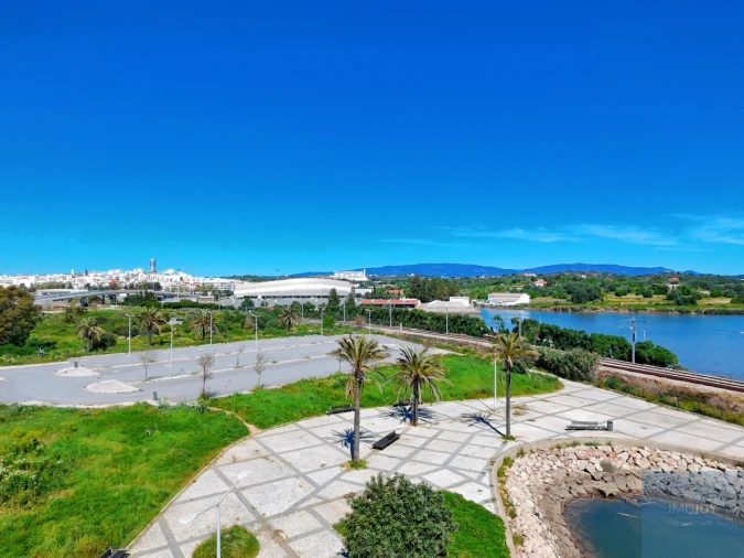 Garagem para Arrendamento em Portimão Foto 23