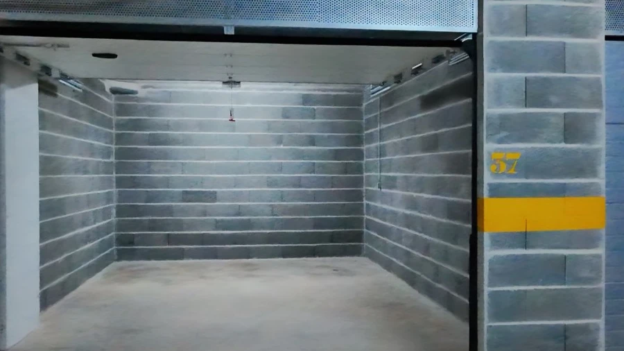 Garagem para Arrendamento em Portimão