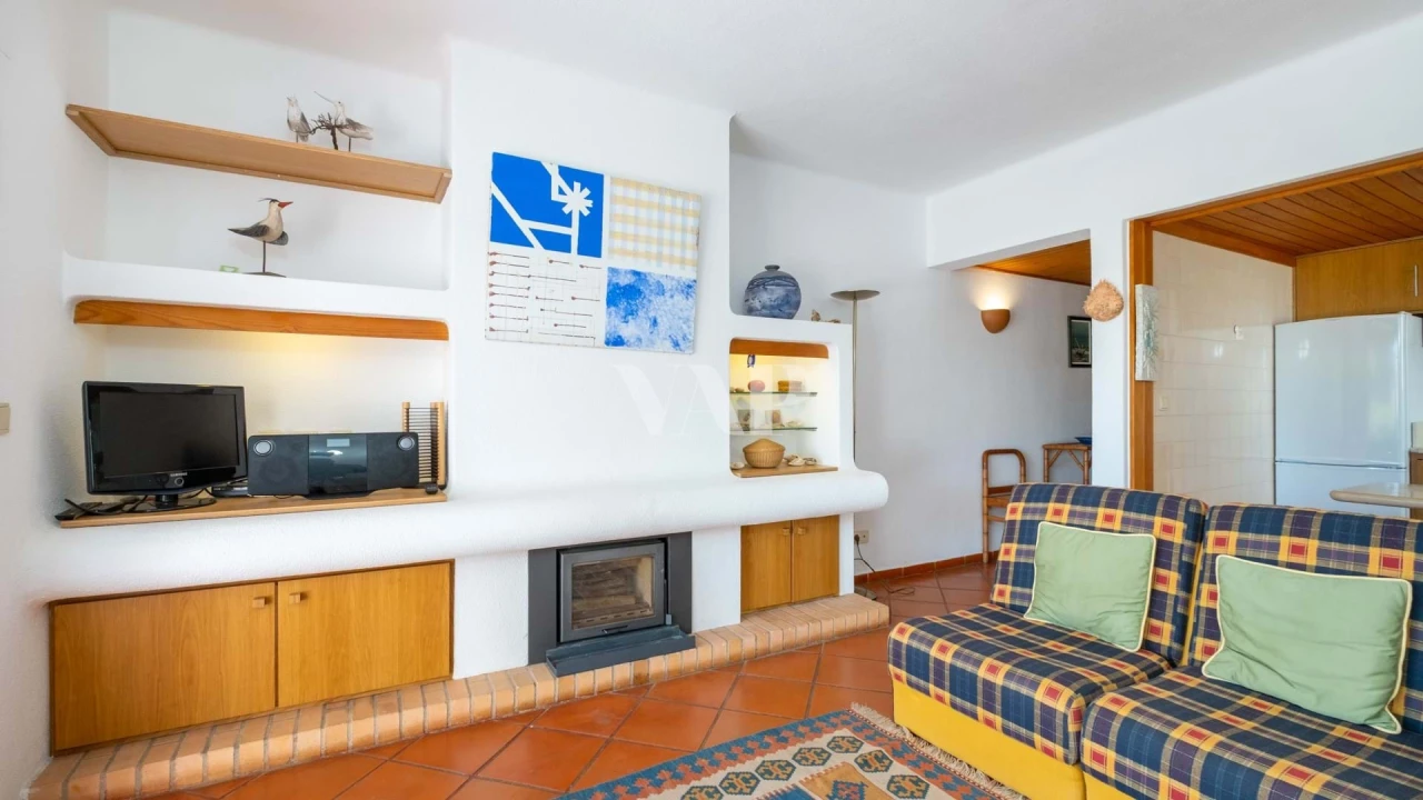 Apartamento T1 para Venda em Quarteira Foto 7