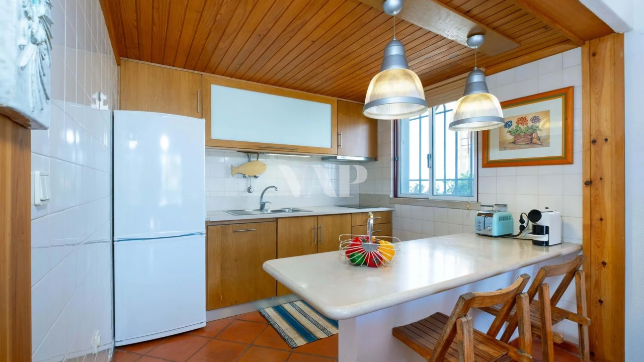 Apartamento T1 para Venda em Quarteira Foto 3