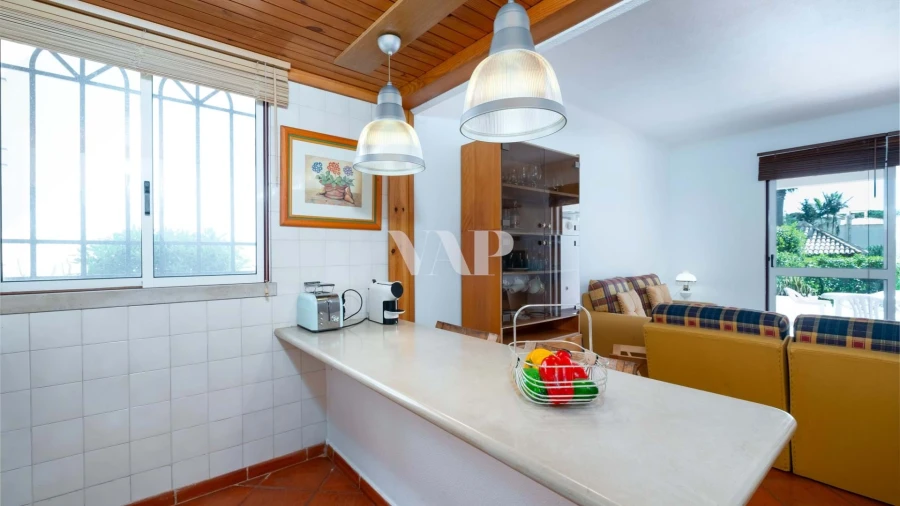 Apartamento T1 para Venda em Quarteira Foto 9