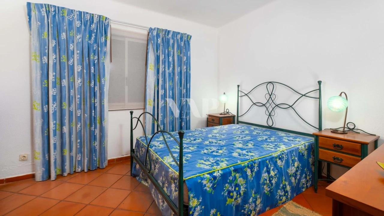 Apartamento T1 para Venda em Quarteira Foto 4