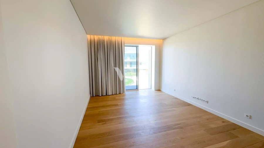 Apartamento T1 para Venda em Quarteira Foto 9