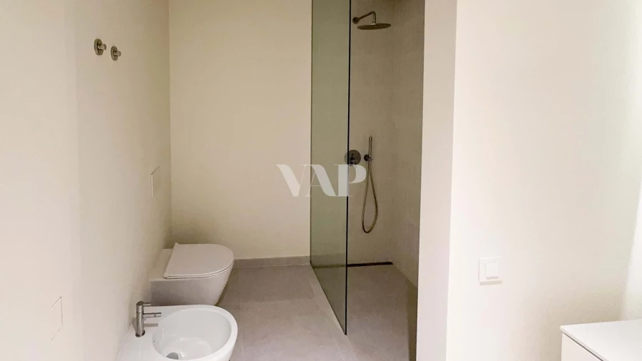 Apartamento T1 para Venda em Quarteira Foto 11