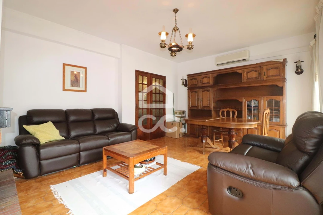 Apartamento T2 para Arrendamento em Eiras e São Paulo de Frades Foto 1