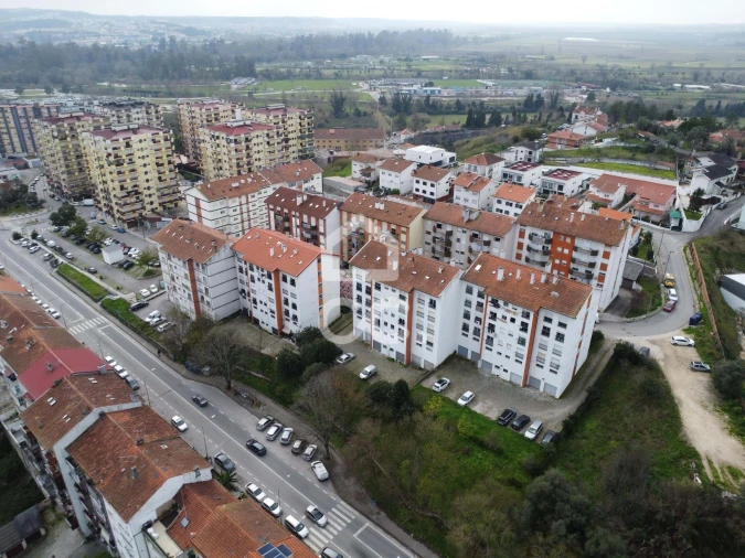 Apartamento T2 para Arrendamento em Eiras e São Paulo de Frades Foto 10