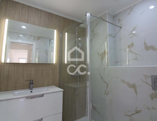 Apartamento T2 para Venda em Seixal, Arrentela e Aldeia de Paio Pires Foto 5