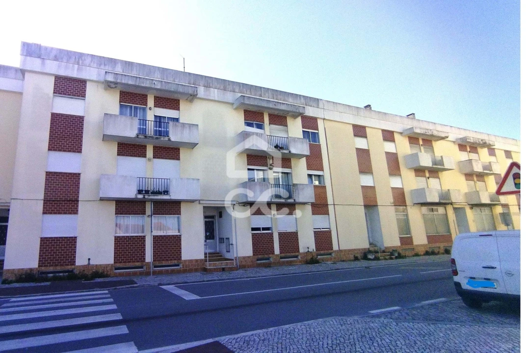 Apartamento T3 para Venda em Marinha Grande Foto 1