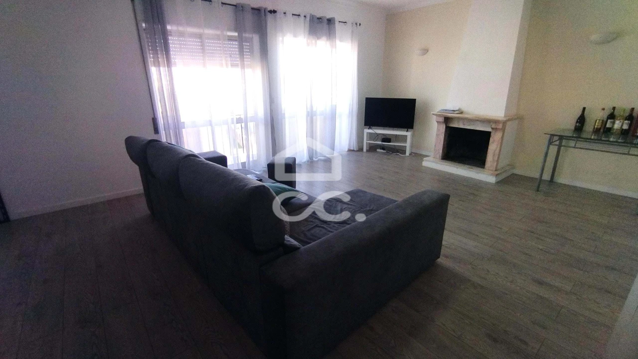 Apartamento T3 para Venda em Marinha Grande Foto 3