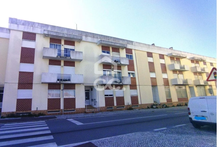 Apartamento T3 para Venda em Marinha Grande Foto 1