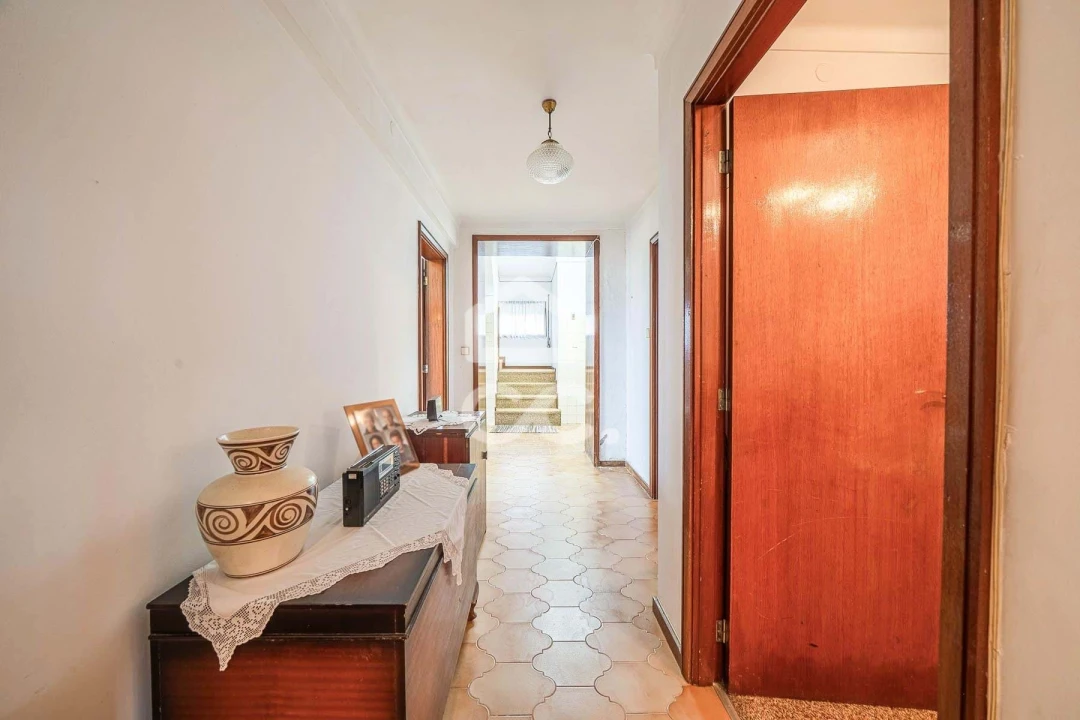 Moradia T5 para Venda em Santa Marinha e São Pedro da Afurada Foto 12