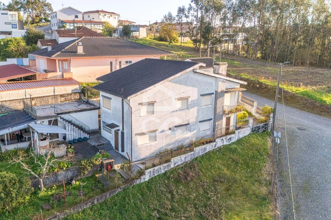 Moradia T5 para Venda em Santa Marinha e São Pedro da Afurada Foto 32