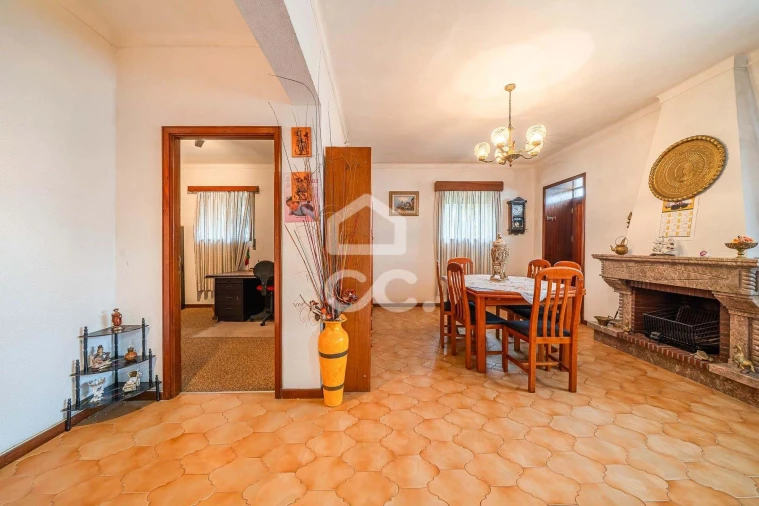 Moradia T5 para Venda em Santa Marinha e São Pedro da Afurada Foto 7