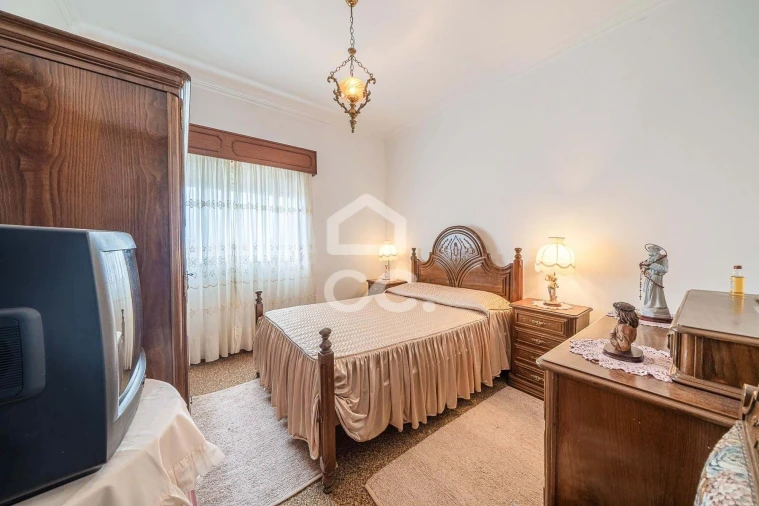 Moradia T5 para Venda em Santa Marinha e São Pedro da Afurada Foto 25