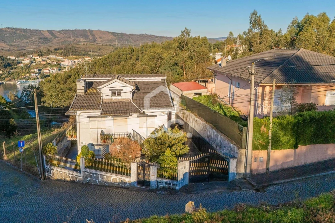 Moradia T5 para Venda em Santa Marinha e São Pedro da Afurada Foto 34