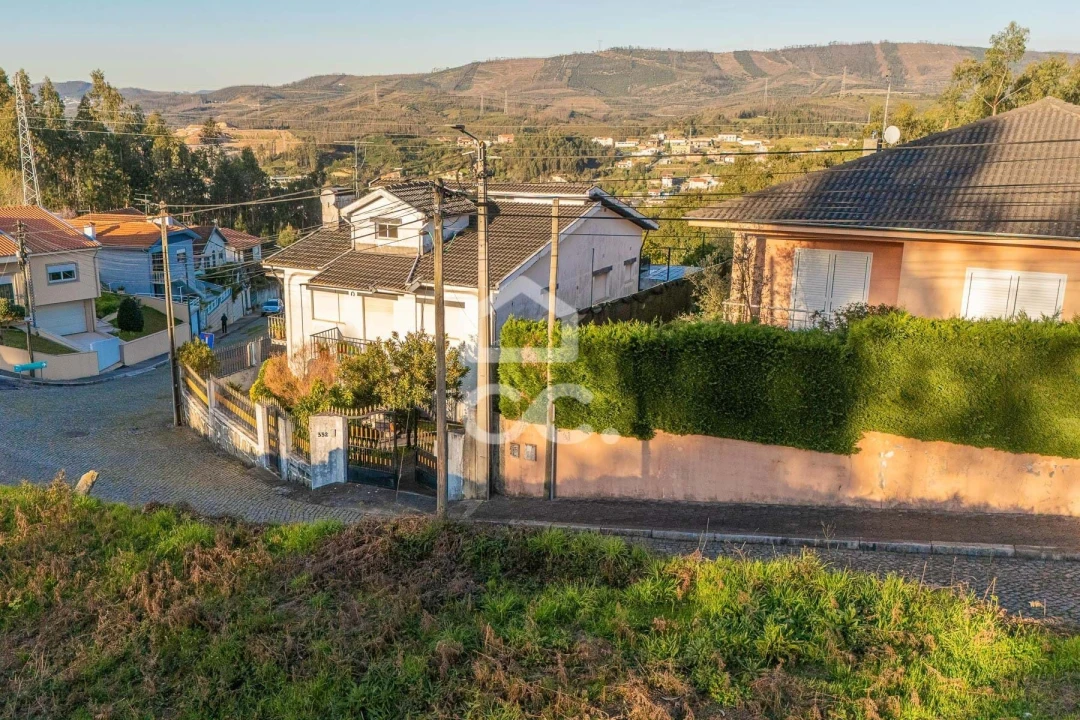 Moradia T5 para Venda em Santa Marinha e São Pedro da Afurada Foto 35