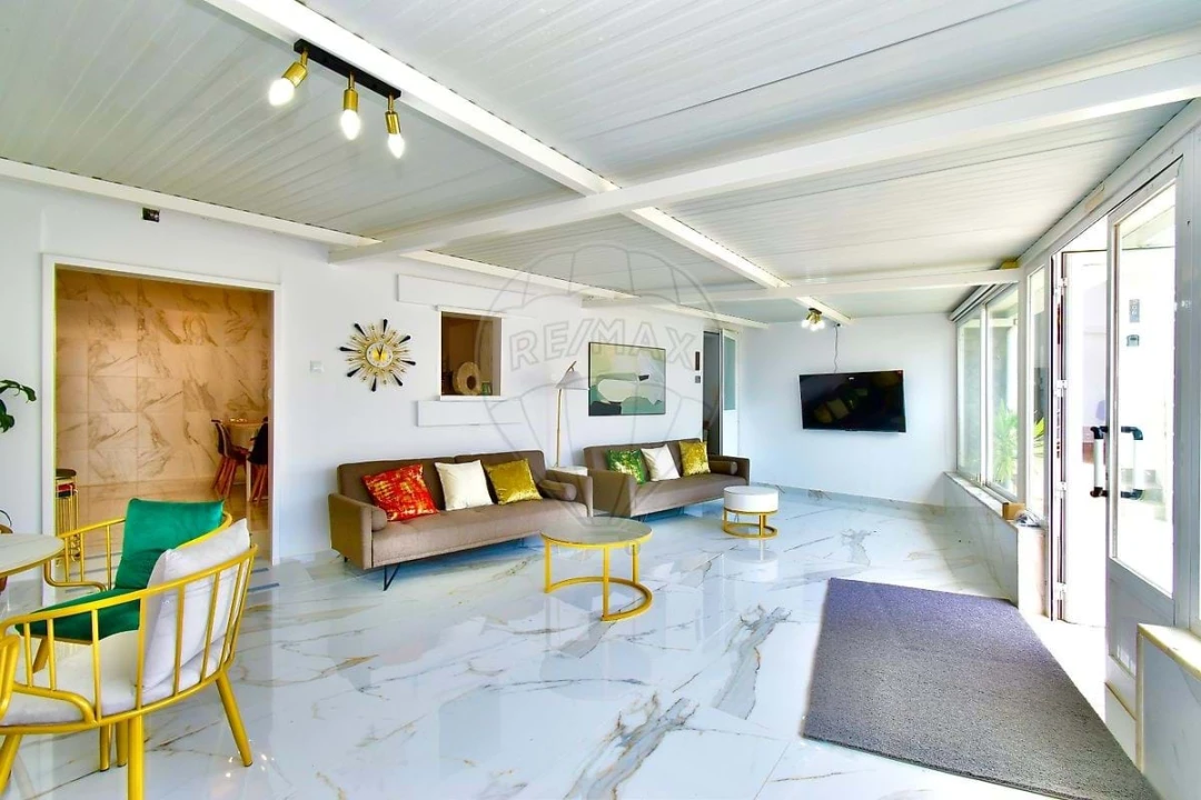 Moradia T13 para Venda em Alcabideche Foto 13