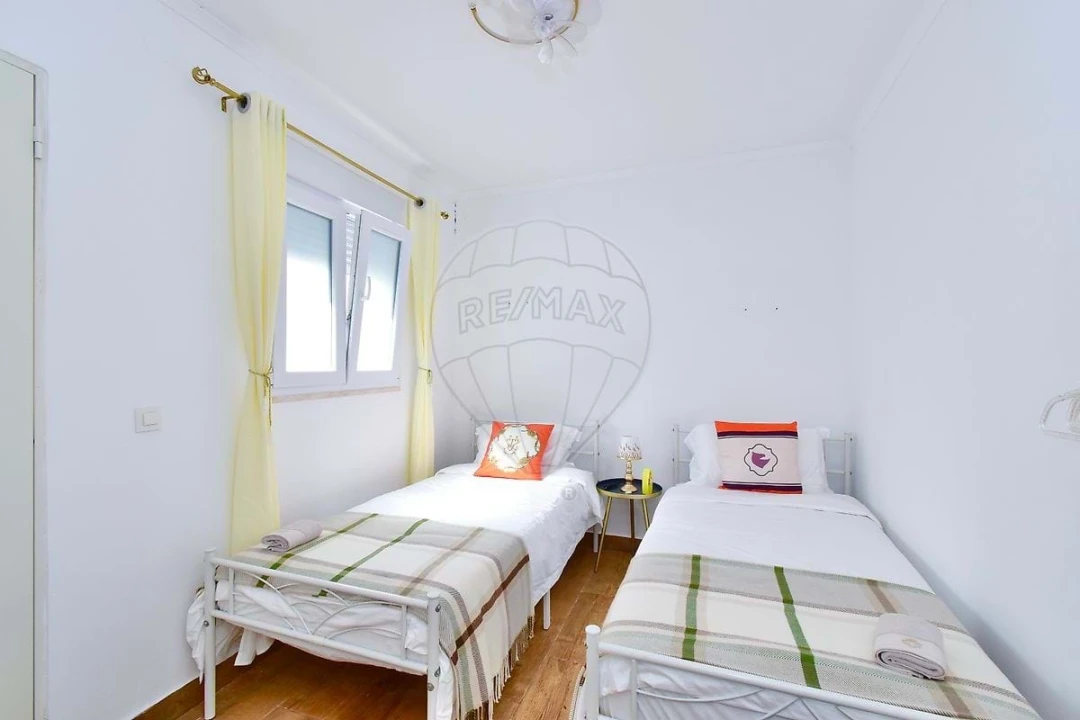 Moradia T13 para Venda em Alcabideche Foto 33