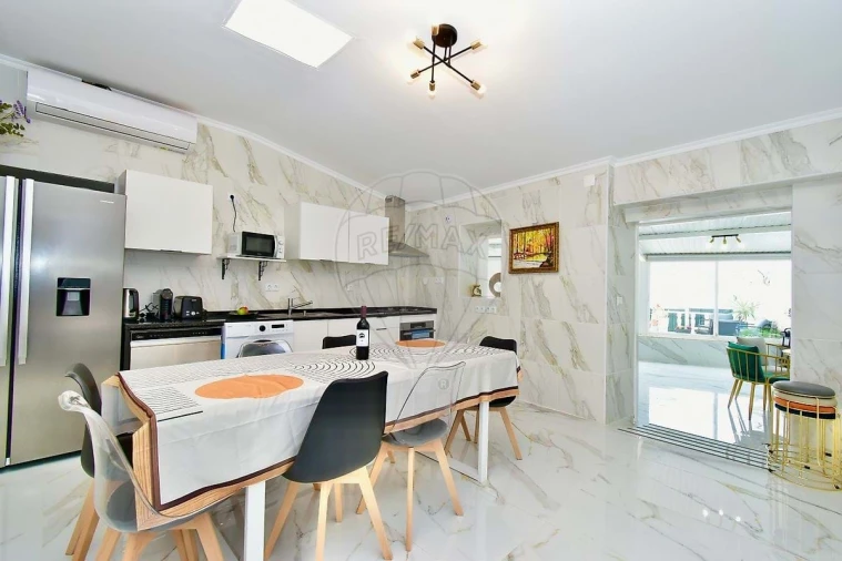 Moradia T13 para Venda em Alcabideche Foto 12