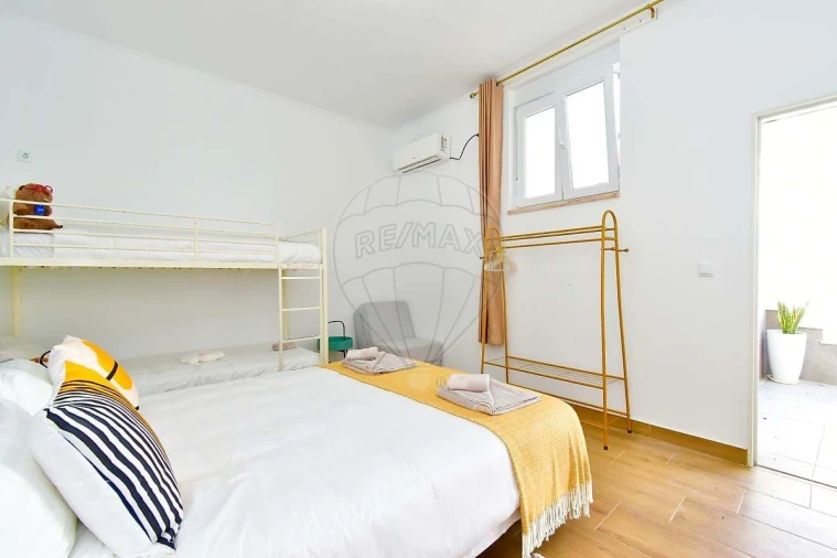 Moradia T13 para Venda em Alcabideche Foto 4