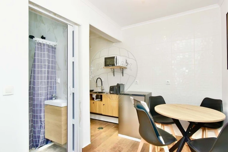 Moradia T13 para Venda em Alcabideche Foto 27