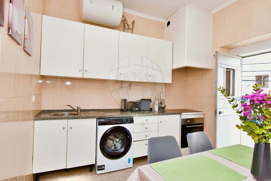 Moradia T13 para Venda em Alcabideche Foto 24