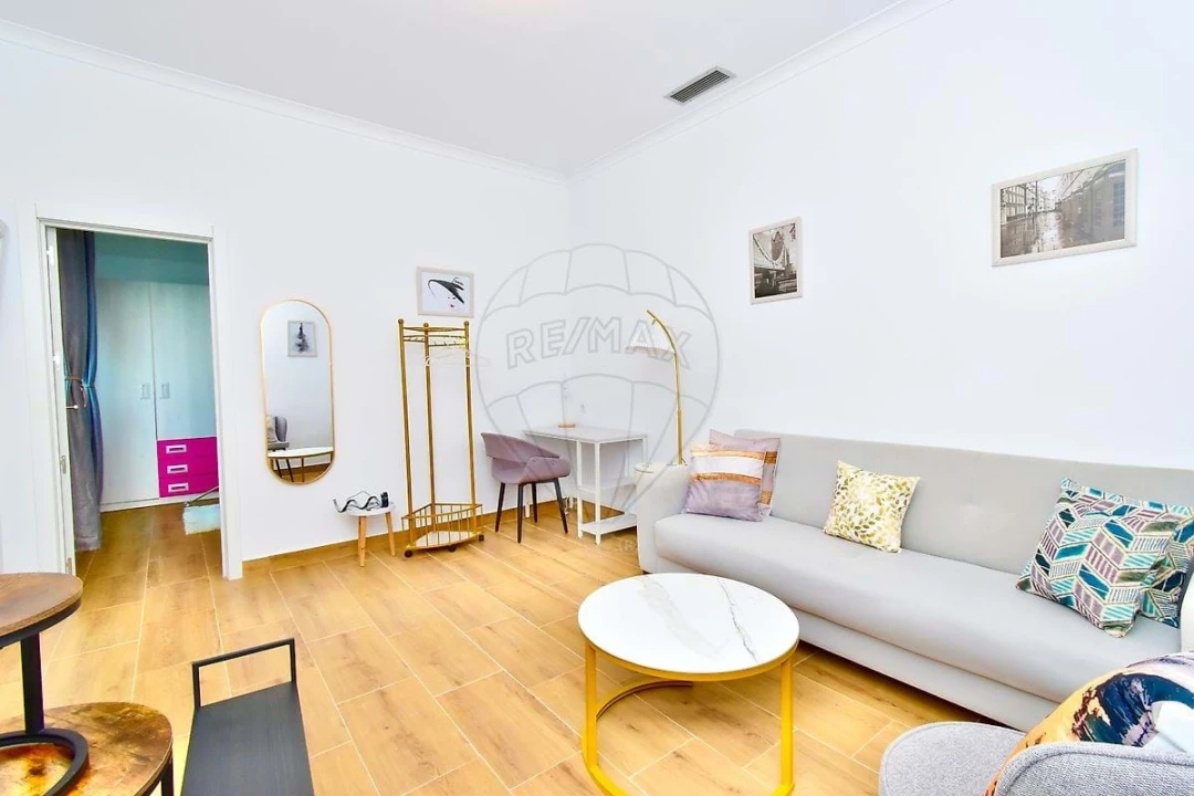 Moradia T13 para Venda em Alcabideche Foto 10