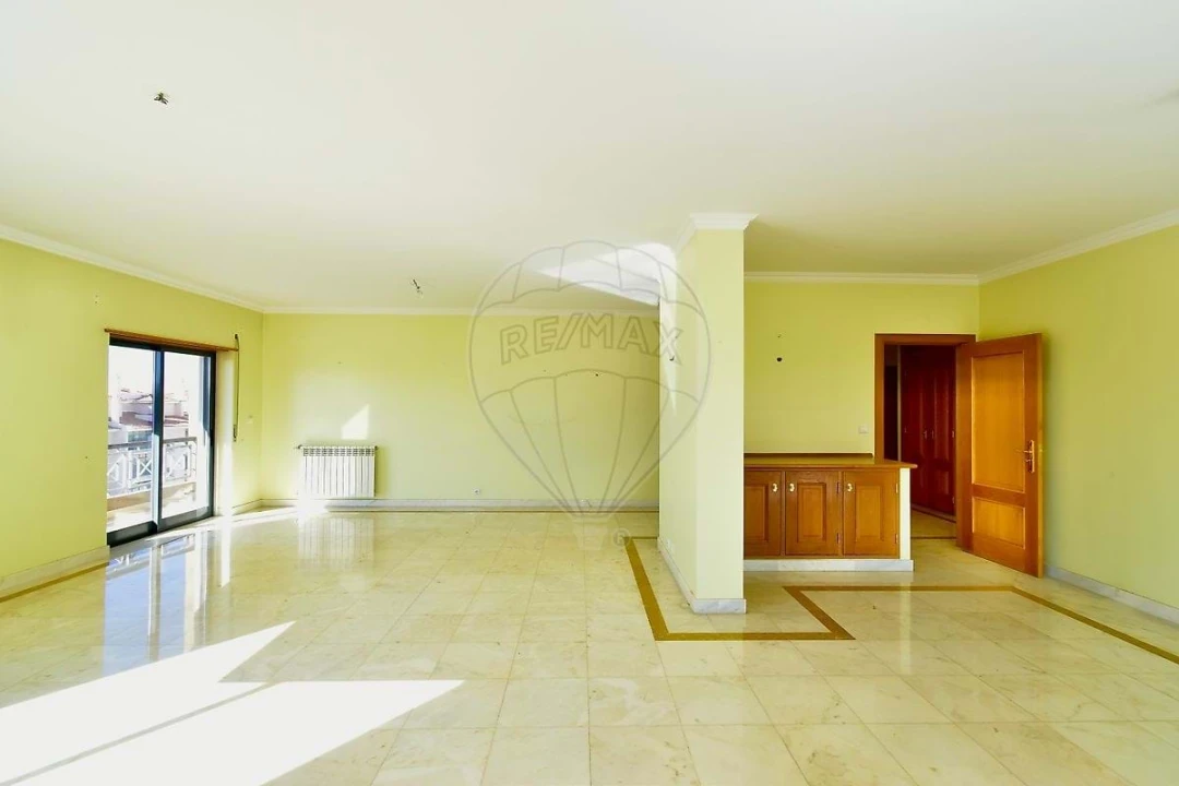 Apartamento T4 para Venda em Cascais e Estoril Foto 6