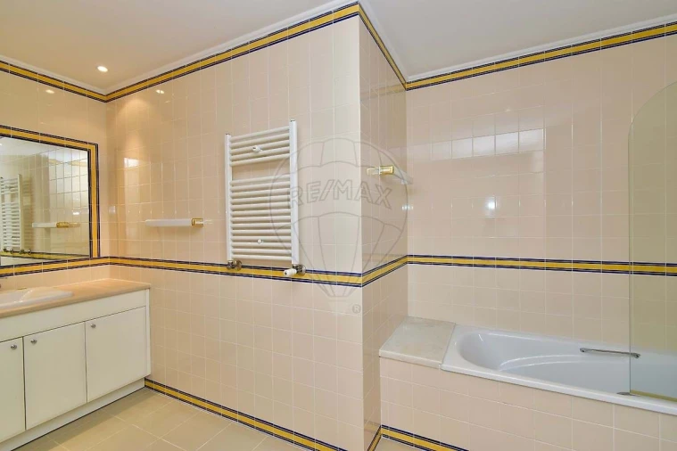 Apartamento T4 para Venda em Cascais e Estoril Foto 27