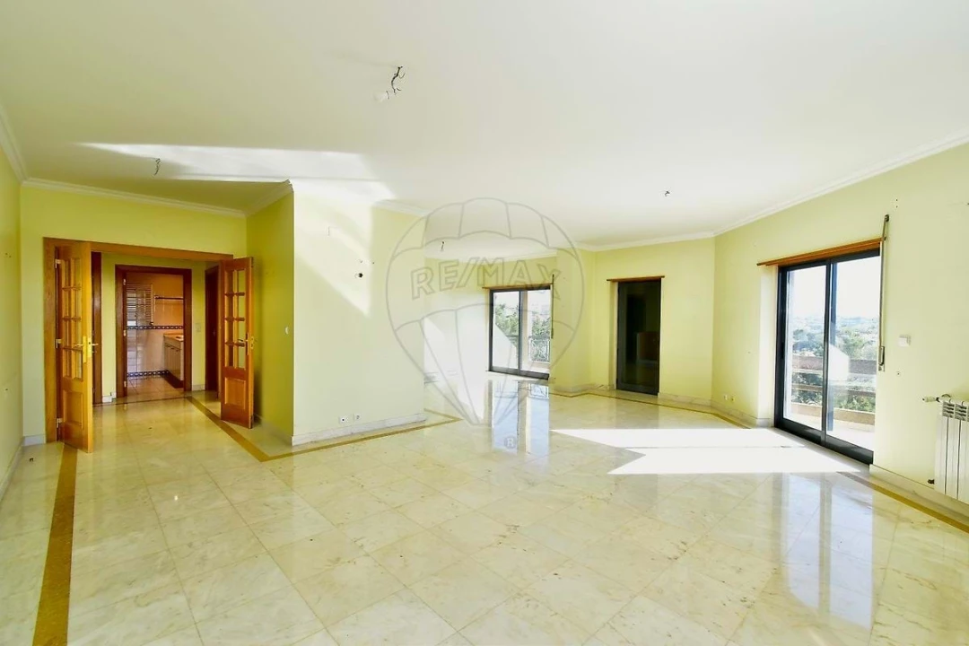 Apartamento T4 para Venda em Cascais e Estoril Foto 5