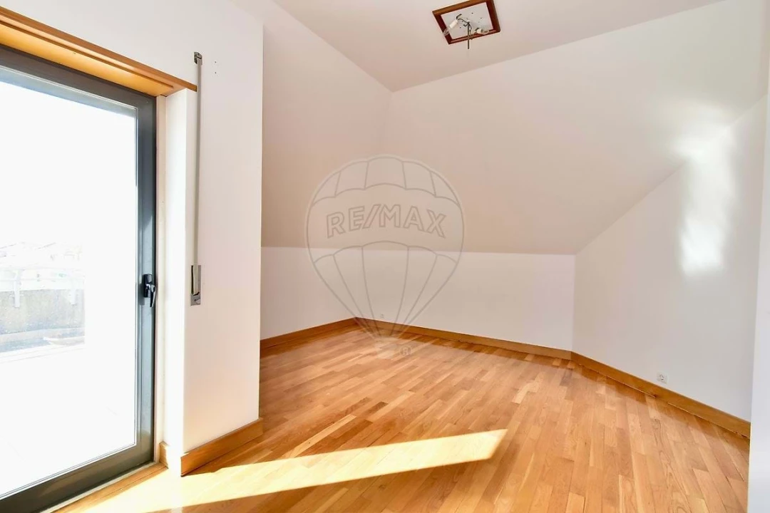 Apartamento T4 para Venda em Cascais e Estoril Foto 28