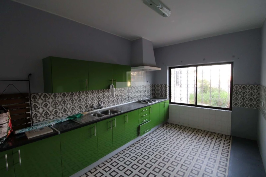 Moradia T4 para Venda em Lagos (São Sebastião e Santa Maria) Foto 30