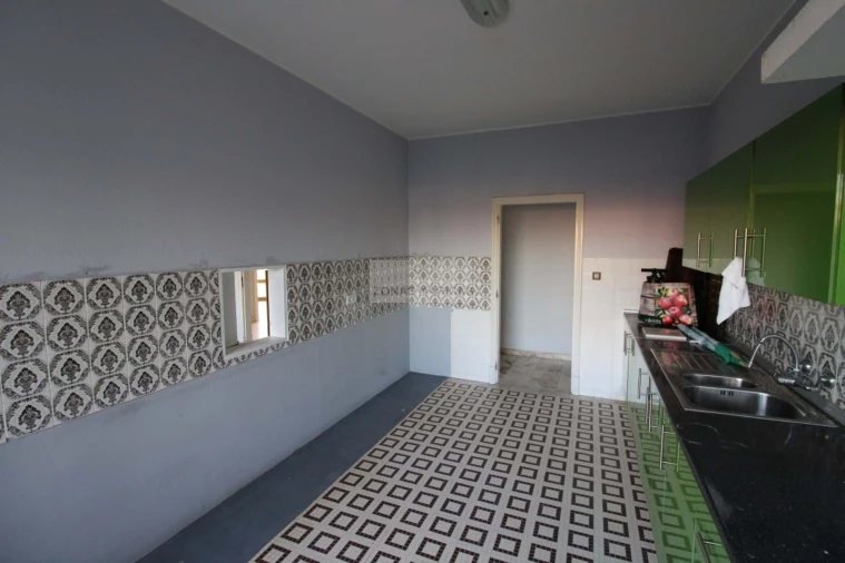 Moradia T4 para Venda em Lagos (São Sebastião e Santa Maria) Foto 31