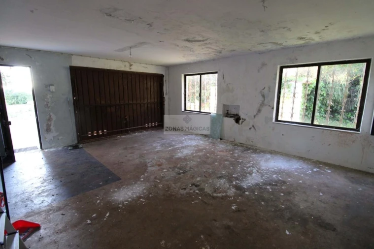 Moradia T4 para Venda em Lagos (São Sebastião e Santa Maria) Foto 16