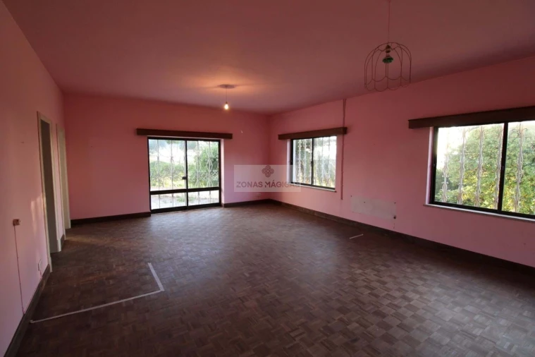 Moradia T4 para Venda em Lagos (São Sebastião e Santa Maria) Foto 63