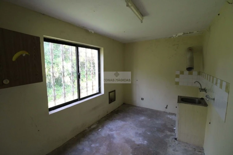 Moradia T4 para Venda em Lagos (São Sebastião e Santa Maria) Foto 20