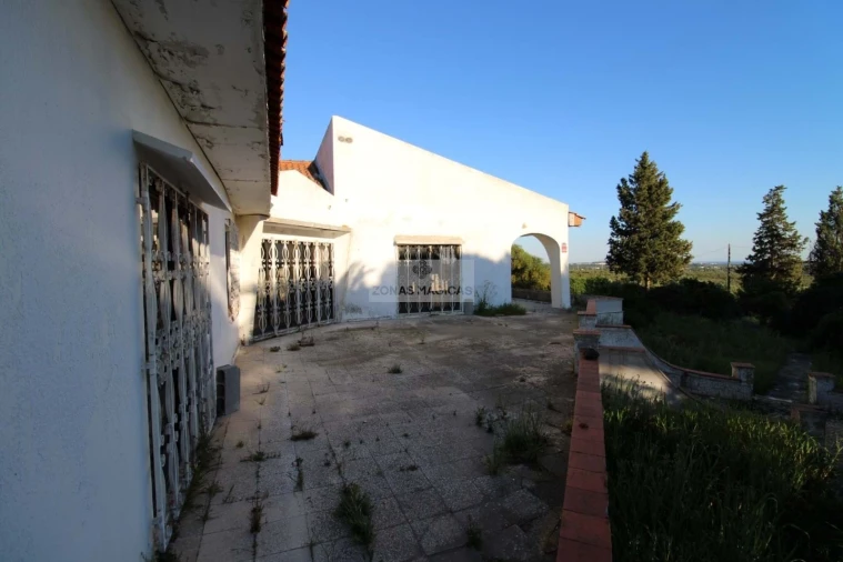 Moradia T4 para Venda em Lagos (São Sebastião e Santa Maria) Foto 12