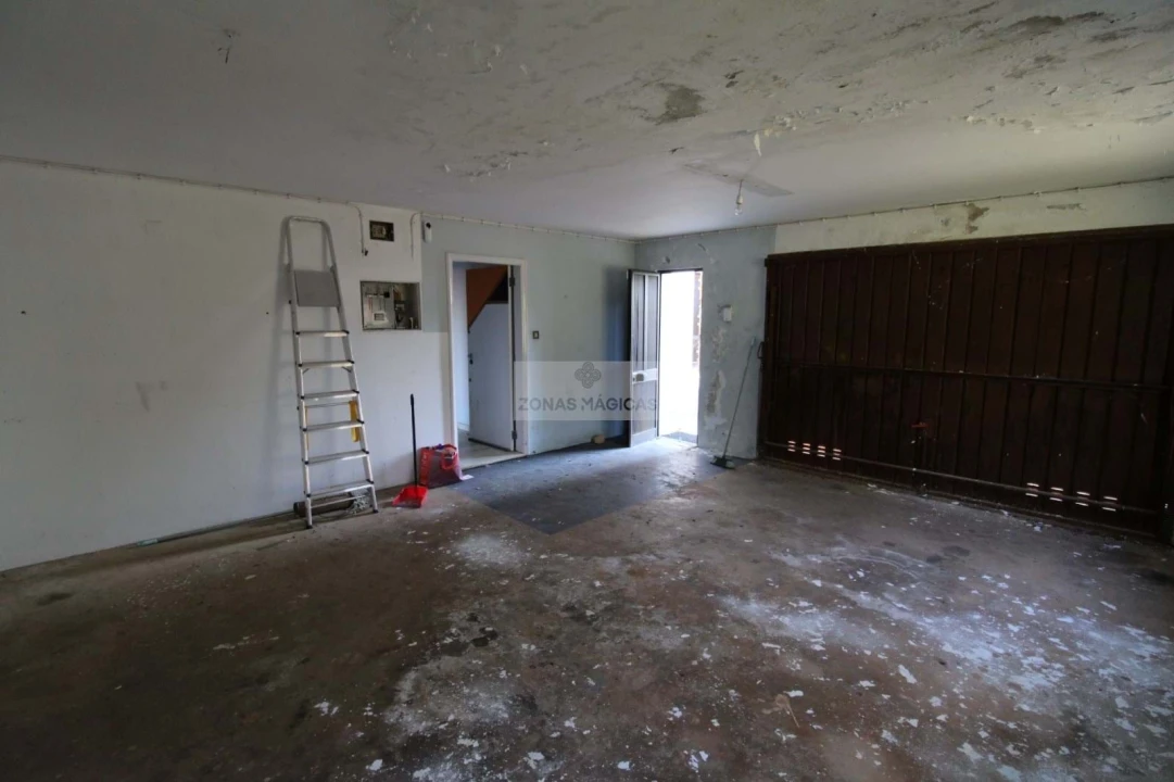 Moradia T4 para Venda em Lagos (São Sebastião e Santa Maria) Foto 17