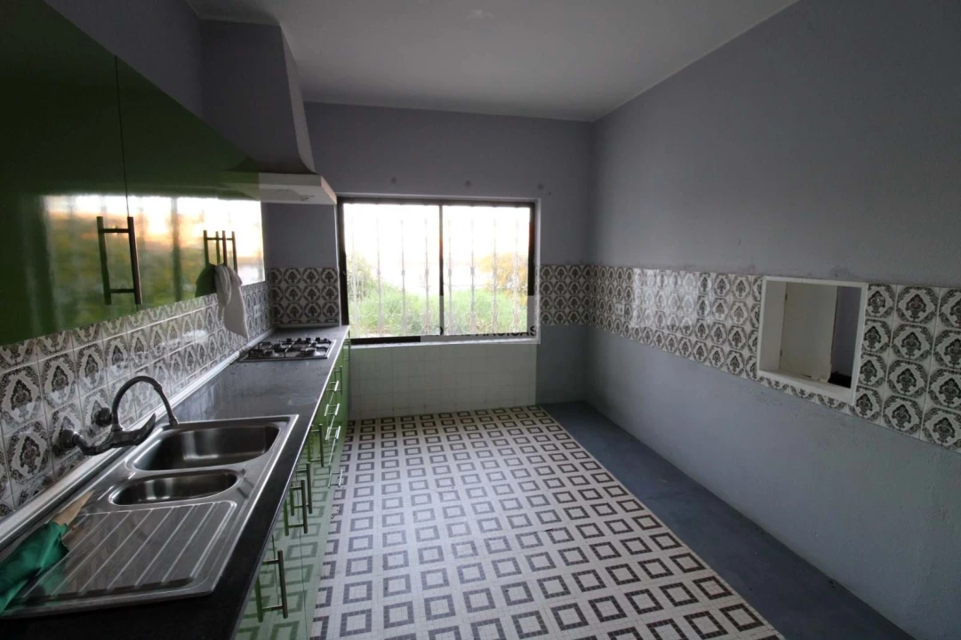 Moradia T4 para Venda em Lagos (São Sebastião e Santa Maria) Foto 32