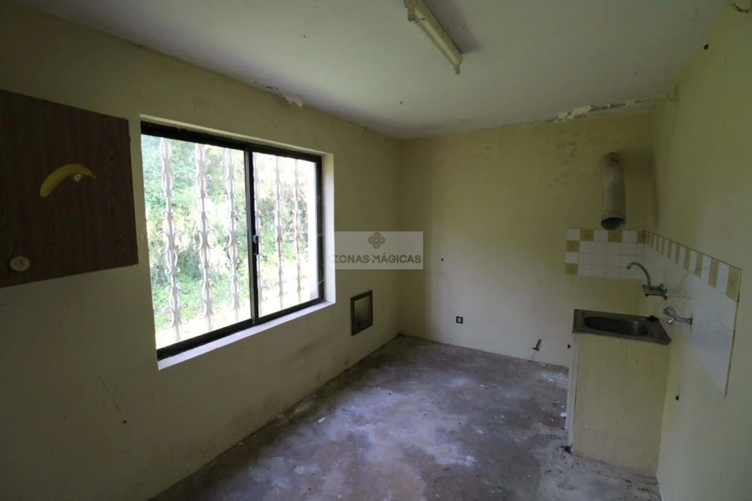 Moradia T4 para Venda em Lagos (São Sebastião e Santa Maria) Foto 20