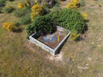 Quinta T1 para Venda em Medelim