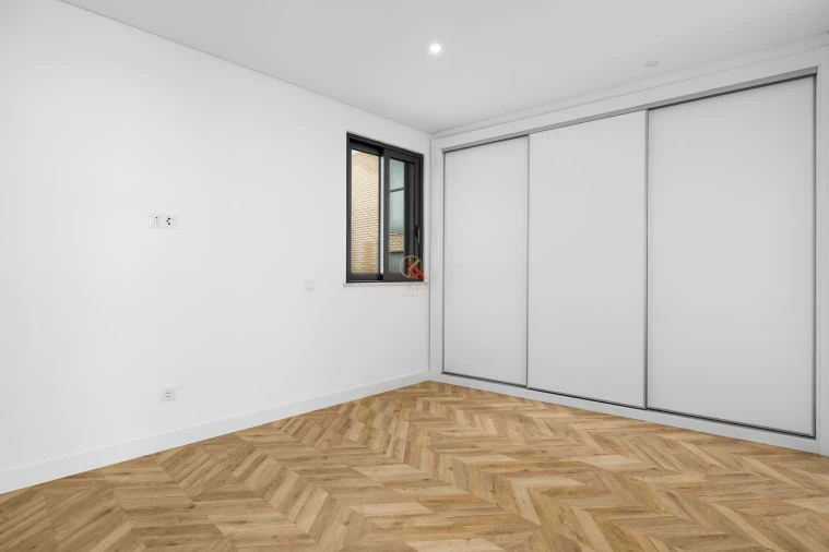 Apartamento T2 para Venda em Olhão Foto 2