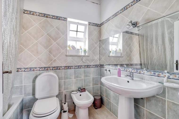 Moradia T3 para Venda em Quarteira Foto 21