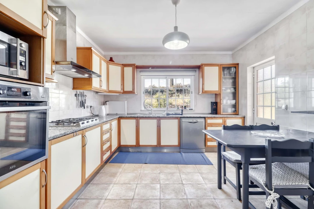 Moradia T3 para Venda em Quarteira Foto 7