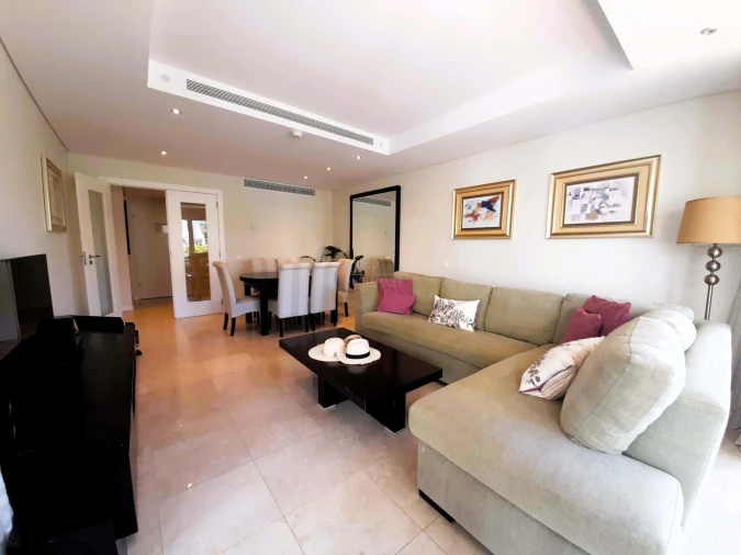 Apartamento T2 para Venda em Quarteira Foto 2