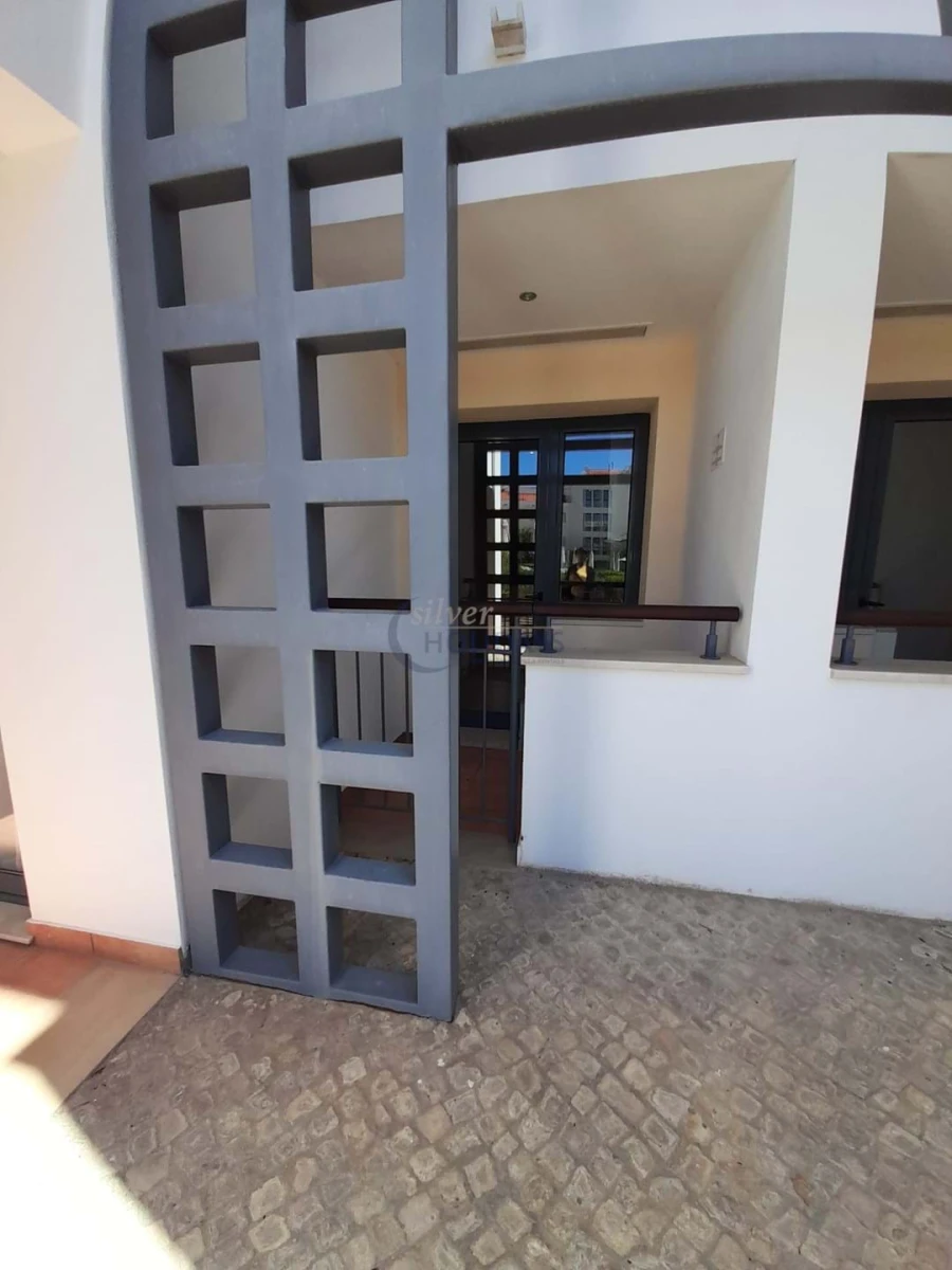 Apartamento T2 para Venda em Quarteira Foto 14