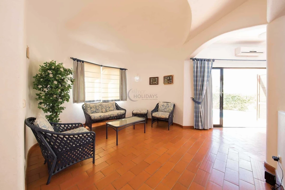 Moradia T3 para Venda em Quarteira Foto 6